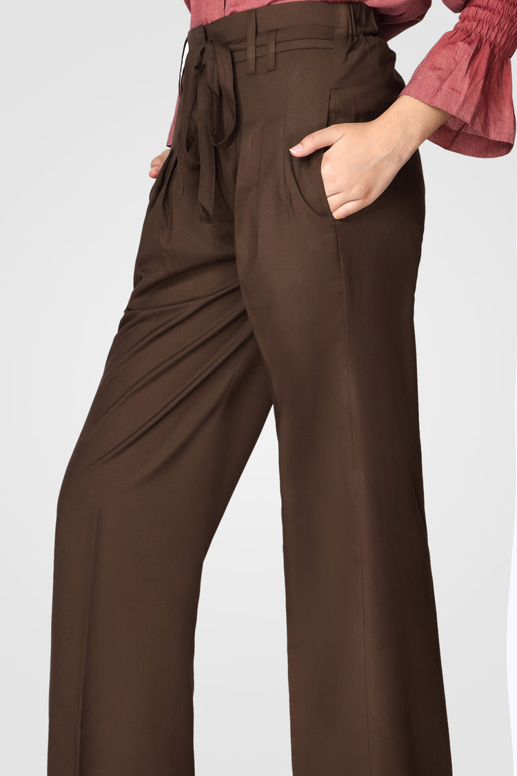 High-Waisted Pleated Trousers in Camel kevincollin.com