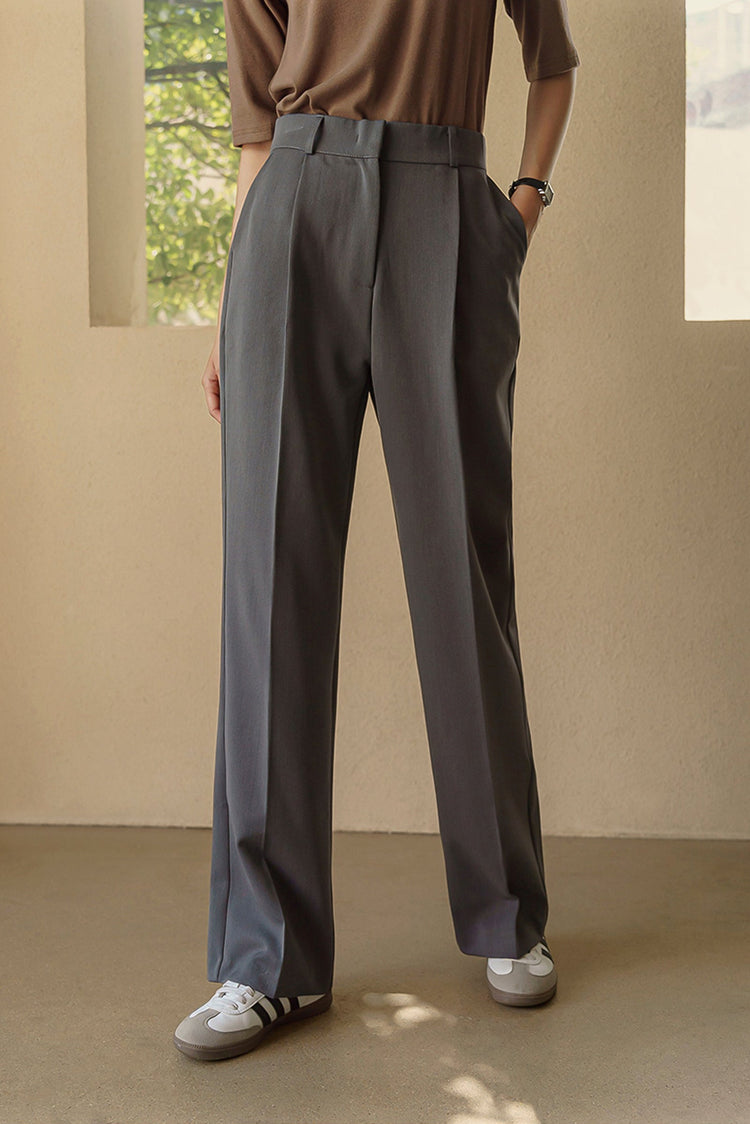 White Elegance Pleated Trousers kevincollin.com