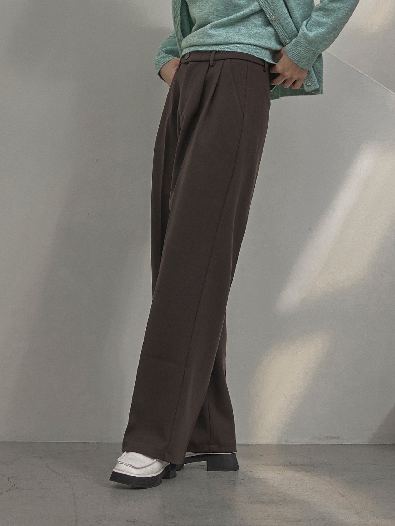 Point Pin-tuck Wide Pants kevincollin.com